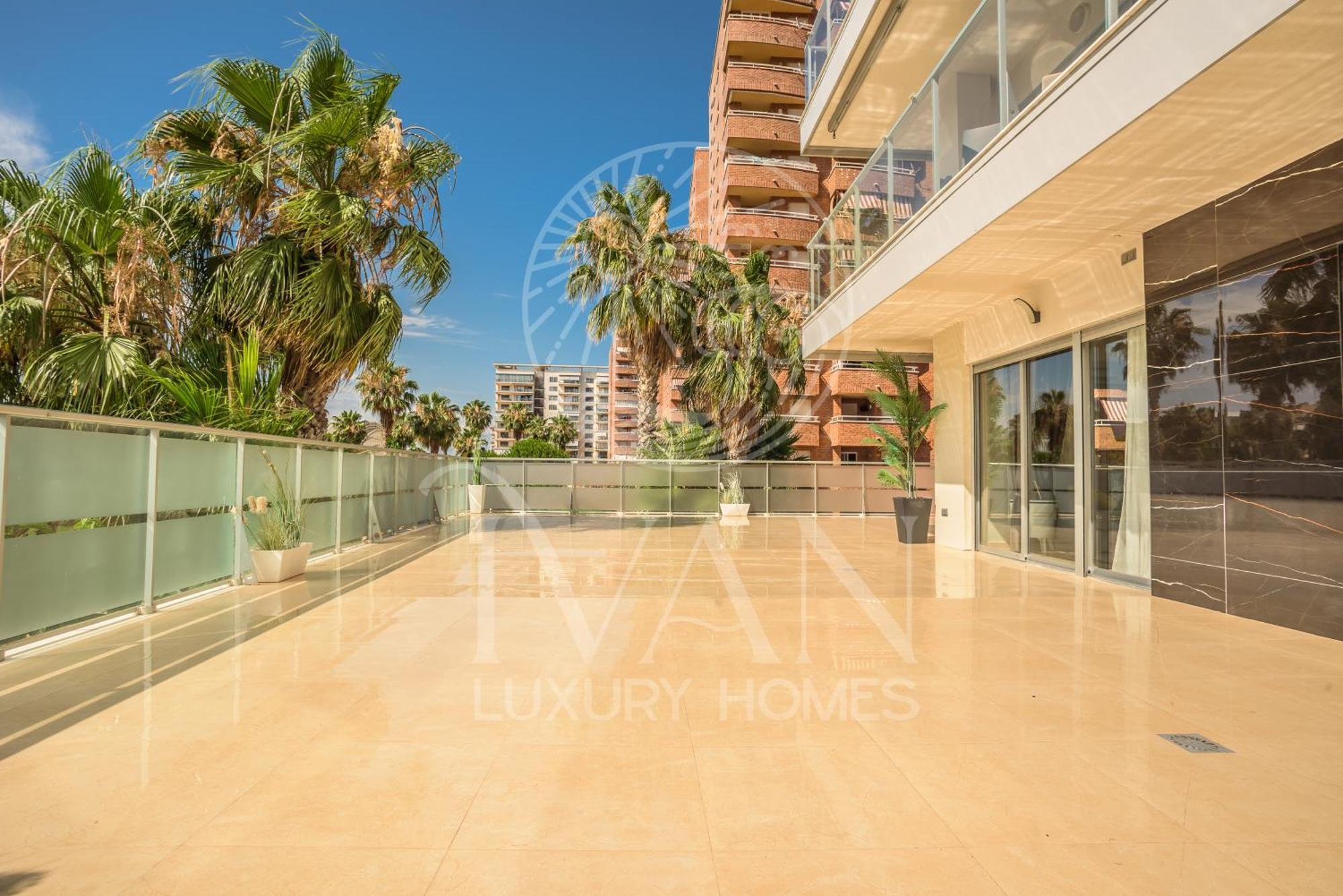 Casa Nicole - Iván Luxury Homes - SEMIFRONTAL - 10ª Planta - Sur- 1ª Linea de Playa Oropesa del Mar Esterno foto